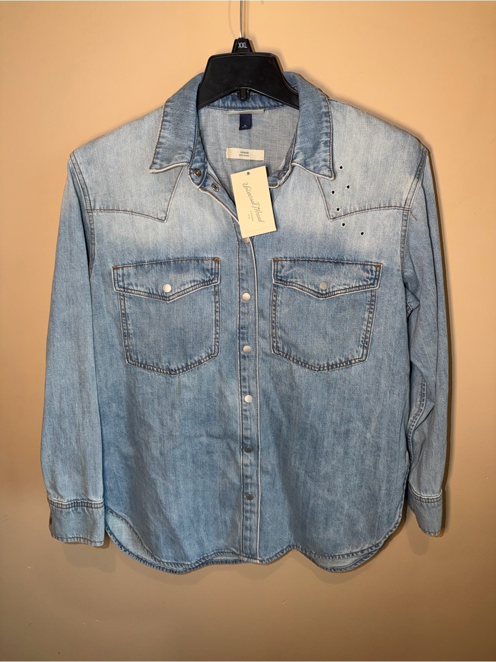NWT Universal Threads Women’s Oversized Jean Jacket with Christian Cross Graphic - Picture 2 of 10